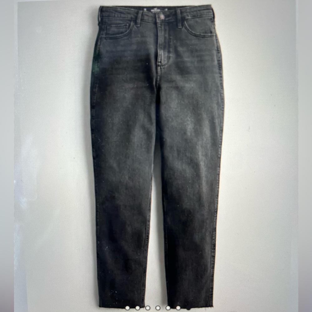 Ultra High Rise Black Mom Jeans sz 7